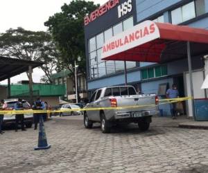 Así quedó frente a emergencias el vehículo en el que se transportaban las víctimas.