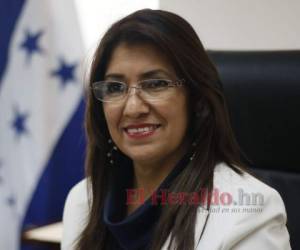 La ministra Alba Consuelo Flores afirmó que la Secretaría de Salud activó las medidas de vigilancia en cumplimiento al Reglamento Sanitario Internacional. Foto: EL HERALDO.