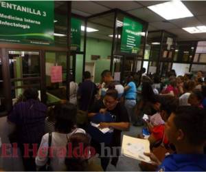 El Instituto Hondureño de Seguridad Social (IHSS) contratará a 195 médicos para cubrir demanda. Foto: EL HERALDO