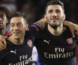 Un hombre se declaró culpable de haber intentado robar a Mesut Özil y Sead Kolasinac. (AP)