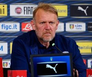 Robert Prosinecki, exseleccionador de Bosnia, en sus últimas conferencias de prensa.