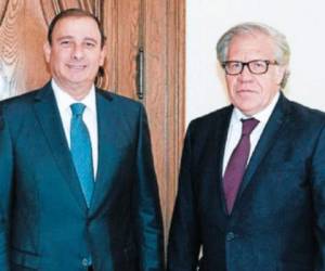 El presidente del Cohep, Juan Carlos Sikaffy fue recibido por el secretario general de la OEA, Luis Almagro en Washington.