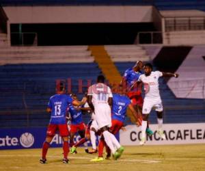 A los 20 minutos del primer tiempo el Plaza Amador abrió el marcador 1-0 contra los merengues. Fotos: Grupo Opsa