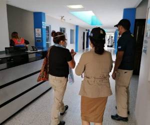 Los agentes fiscales llegaron a las oficinas de Copeco a eso de las 10:30 de la mañana para realizar las diligencias.