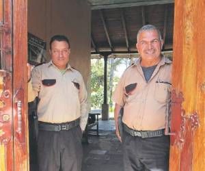 Javier Gutiérrez y Jaime Orellana, ademá de ser expertos guardianas, son un as en temas de la historia nacional.