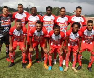 El Vida de La Ceiba, sorprendentemente, con novatos y juveniles prestados de otros equipos, es el líder del torneo Apertura. Foto: Juan Salgado / El Heraldo.