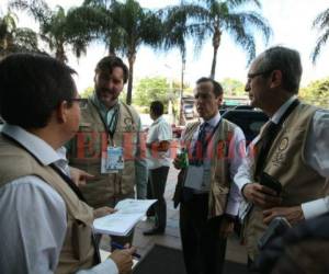 La Misión de Observadores de la Organización de Estados Americanos durante su estadía en Tegucigalpa.