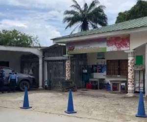 La Policía Nacional llegó al lugar tras ser alertada del tiroteo, pero los familiares ya habían levantado los cadáveres.