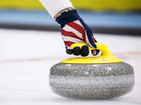 La cadena señaló que ha contactado la Federación Internacional de Curling para encontrar una solución 'que permita reanudar la emisión lo antes posible'. Foto cortesía.