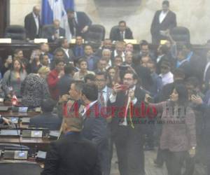 Desde el 15 de mayo, los diputados del partido Libre se declararon en insurrección legislativa. Foto: EL HERALDO.