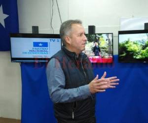 Ricardo Álvarez, designado presidencial y dirigente del Partido Nacional, explicó los motivos por los que este ente político se retiró del proceso de escrutinio de actas especiales. Foto: Ronal Aceituno / El Heraldo.