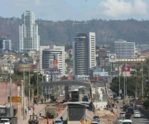 El puente en Miraflores avanza en un 97 % . Foto : David Romero / EL HERALDO
