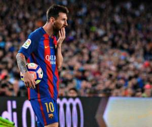 El argentino Lio Messi antes de cobrar una falta penal ante el Eibar. Foto: Agencia AFP / El Heraldo.