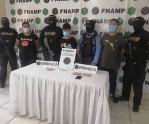 La Fuerza Nacional Antimaras y Pandillas presentó a los presuntos extorsionadores.