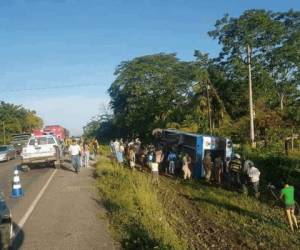 El bus se salió de la carretera a la altura de la aldea La 40.