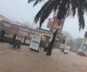 La ciudad de La Ceiba y Roatán son las mayormente afectadas hasta esta hora.