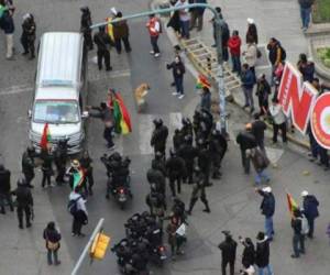 La protesta fue convocada para reclamar el respeto al voto del referendo del 21 de febrero de 2016, cuando la mayoría de los bolivianos rechazó reformar la Constitución para habilitar la postulación de Morales. Varias calles del país permanecen cerradas por los bolivianos. Foto: Twitter