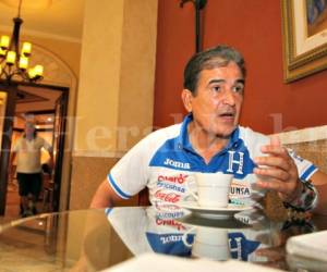 Jorge Luis Pinto confesó que se quiso retirar de la Selección de Honduras. Foto: Grupo Opsa.