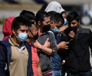 Para frenar la migración ilegal, el gobierno mexicano tiene desplegados 27,562 efectivos de las fuerzas armadas en sus fronteras sur y norte. FOTO: AFP