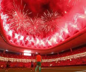 La reventa de entradas es una práctica permitida en Estados Unidos. También para el Mundial. Es la lógica del mercado dinámico. La FIFA sacó más de 100.000 entradas a la venta por 60 dólares. Pero en línea hay boletos que terceros revenden por miles de dólares. En una nota facilitada a EFE, la FIFA destaca que los ingresos generados por el torneo se reinvierten para el desarrollo del fútbol.