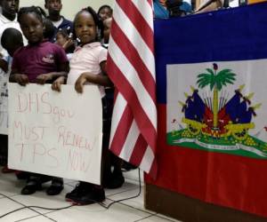 Los legisladores se pronunciaron un día después de que el gobierno del presidente Donald Trump anulara el beneficio para 5,000 nicaragüenses. Fotos: AP.