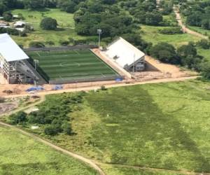 Así se ve la cancha del estadio Emilio Williams de Choluteca, desde lo alto. (Fotos cortesía Motagua)