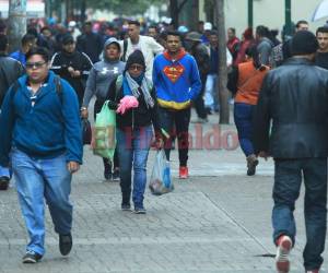 Se esperan fuertes vientos en la madrugada del domingo y la mañana del lunes.