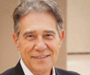 Joseph Rotunda regresará a Estados Unidos para recuperarse tras accidente aéreo en Toncontín.