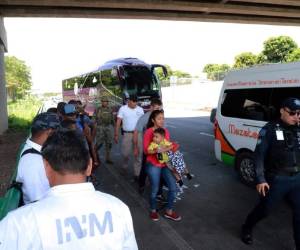 Los presidentes de México, Andrés Manuel López Obrador, y de El Salvador, Nayib Bukele, lanzarán este jueves en Tapachula, Chiapas -cerca de la frontera con Guatemala- una de las acciones previstas en el plan de desarrollo integral de Centroamérica, ligada a la creación de empleo inmediato.
