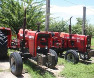 Algunos de los tractores donados por Venezuela en 2009. Foto: EL HERALDO