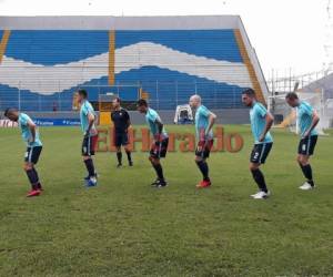 Los australianos en su segundo día de entrenamiento en el estadio Morazán de San Pedro Sula. (Foto: Delmer Martínez / Grupo Opsa)