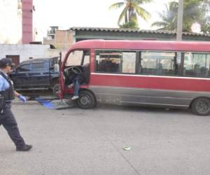 El conductor de un bus rapidito fue asesinado a disparos la tarde de este jueves en la colonia Las Brisas de Comayagüela, capital de Honduras.
