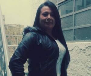 La mujer tras ingresar al lugar incendiado apareció arrastrándose con su gato a salvo, pero ella presentaba quemaduras extremas y murió. (Foto:Facebook )