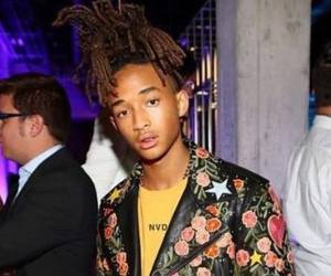 El cantante publicó en su cuenta oficial de Instagram el video donde sale rapándose el cabello. Foto: Instagram.