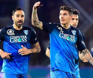 El Nápoles, segundo clasificado, fue derrotado 2-1 en el terreno del Empoli. Foto:AFP