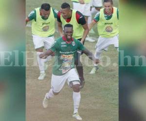 Charles Córdoba celebra su anotación ante el Olimpia en el Yankel (Foto: Delmer Martínez)