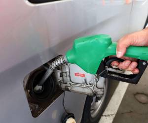 El diésel es el combustible que más se consume en Honduras y se introduce del extranjero. Un impacto de L 211 millones representó el año pasado para el gobierno subvencionarlo y mantener su valor.