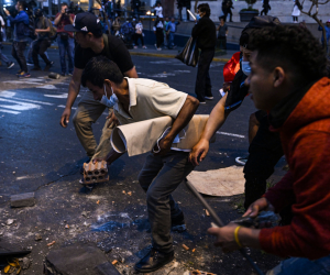 La Defensoría del Pueblo informó que uno de los fallecidos es un adolescente que participaba en las movilizaciones sociales contra la flamante presidenta Dina Boluarte.