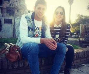 Emiliano Sala junto a su hermana Romina en una foto compartida por la joven en su cuenta oficial de Instagram.