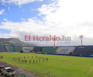 El partido entre Olimpia y Motagua será a las 7:30 de la noche de este sábado en el Estadio Nacional. Foto: EL HERALDO.