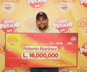 Roberto Martínez, se ganó esa millonaria cantidad al acertar los numeros 01- 03- 09- 15 -17 -26 y según el afortunado ha jugado SuperPremio desde hace mucho comprando sus números favoritos.