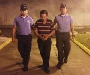 Según las autoridades, el sujeto mantenía amenazadas a las menores de edad.