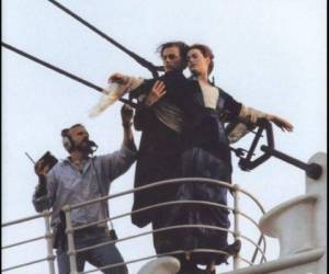 ¿Recuerdas esta escena de Titanic? Pues así fue el detrás de cámaras.