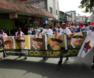 Los panameños salieron a la calles exigiendo la muerte civil para los corruptos. Foto: AFP