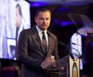 Leonardo DiCaprio, de 43 años de edad, trabaja en nueva película junto a Brad Pitt.