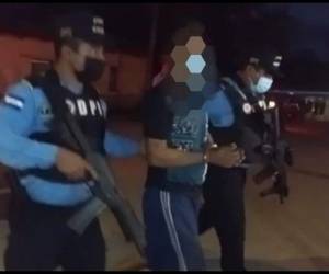 De acuerdo a las investigaciones, el detenido es conocido delictivamente como 'Pipo', y sería uno de los implicados en el asesinato de Wilfredo Zabala Gutiérrez. Foto: Policía Nacional.