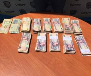 A Luis Alfredo Veliz Padilla le fueron decomisados 494,400 lempiras. Fotos: Cortesía