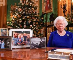 Esta imagen de la reina Isabel II en Navidad provocó el enojo de los duques de Sussex. Foto: Instagram