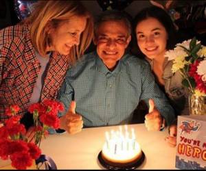 José José pasó sus últimos días de vida junto a su esposa Sara y su hija Sarita. Foto: Instagram