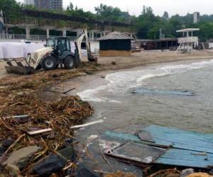 La represa hidroeléctrica de Kajovka, situada en el río Dniéper en una zona bajo control ruso, fue destruida el 6 de junio.